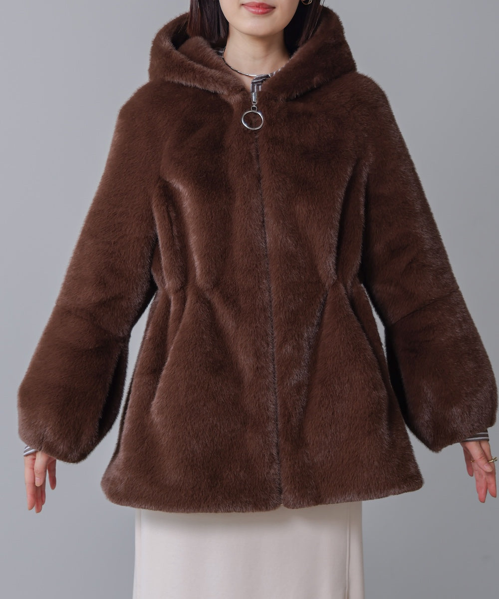 フェイクファーコート