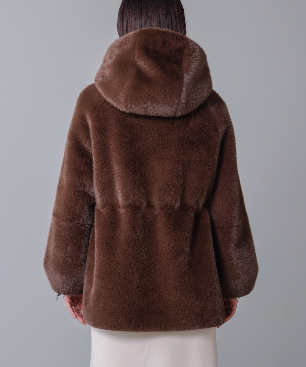 フェイクファーコート