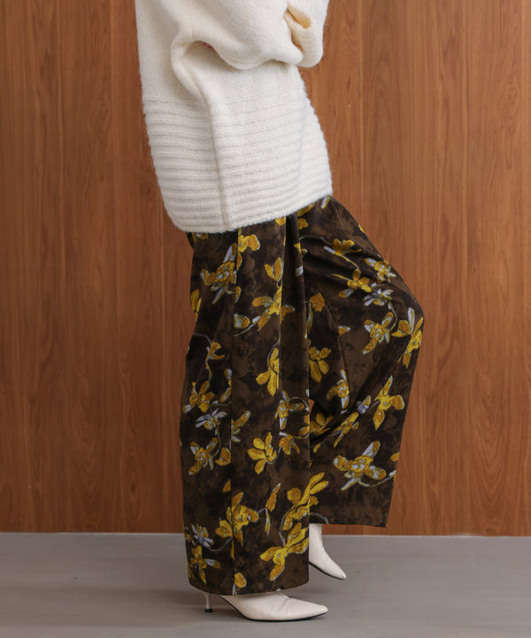 クラシックフラワーワイドパンツ