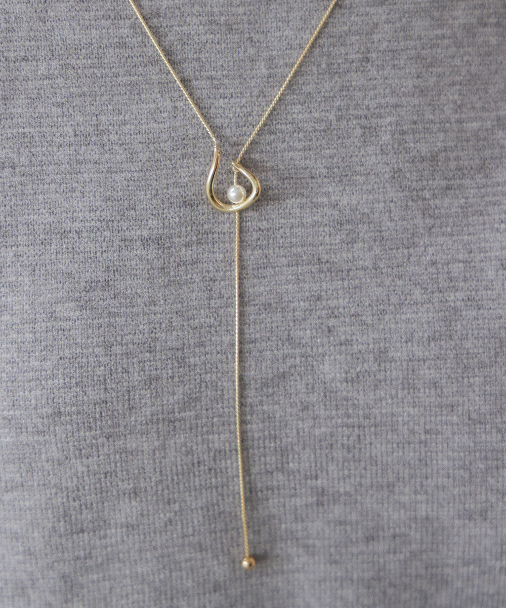 フックパールスライドネックレス