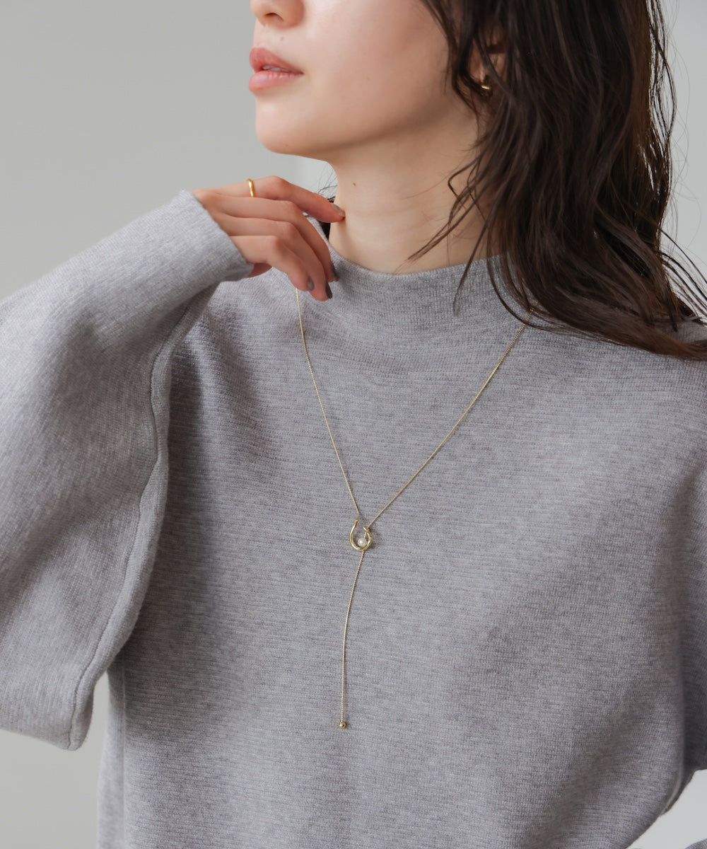 フックパールスライドネックレス