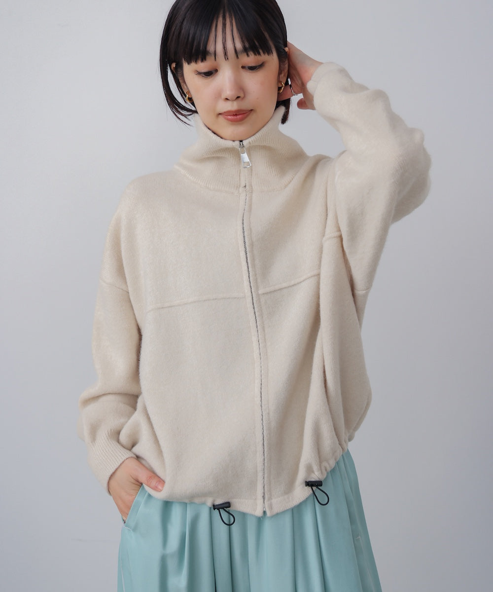 ニットライトジップアウター