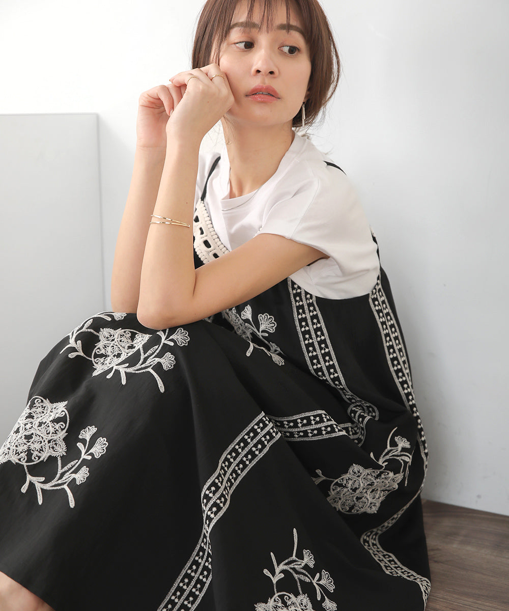 BouJeloud ボタニカル刺繍キャミワンピース