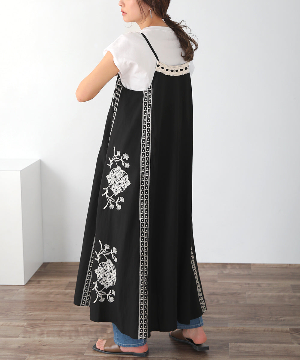 BouJeloud ボタニカル刺繍キャミワンピース