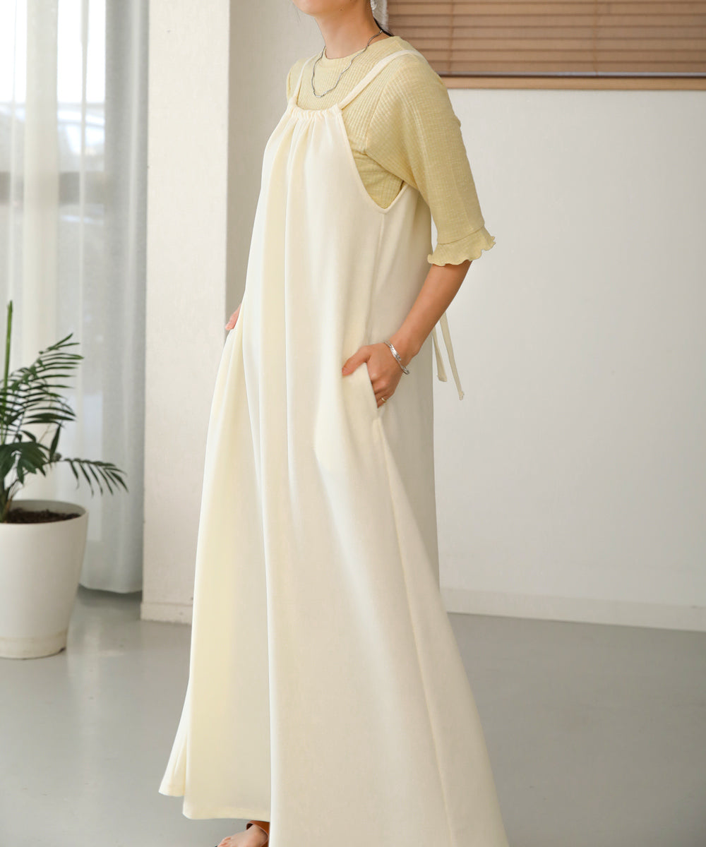 Bab ポンチホルターネックキャミワンピース