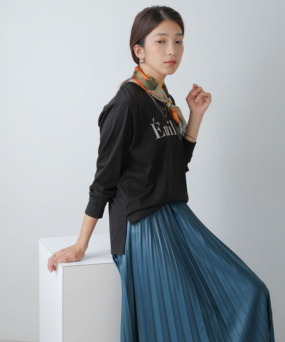 焼毛加工フロッキープルオーバー