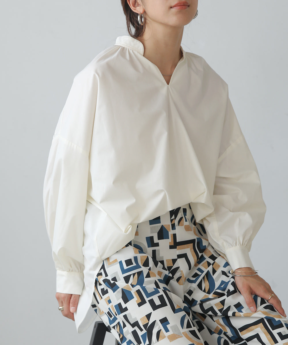 スキッパーバックギャザーシャツ