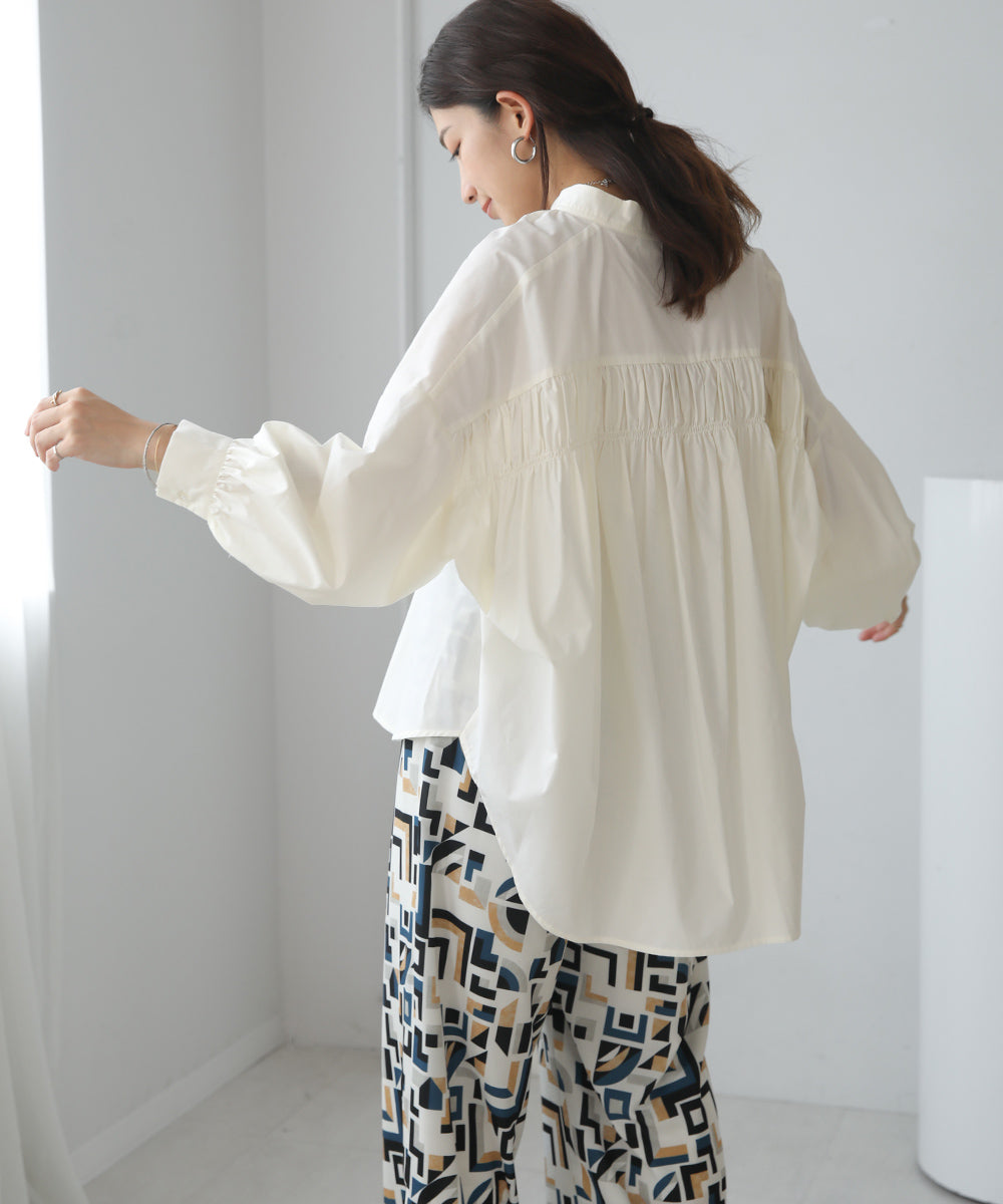 スキッパーバックギャザーシャツ