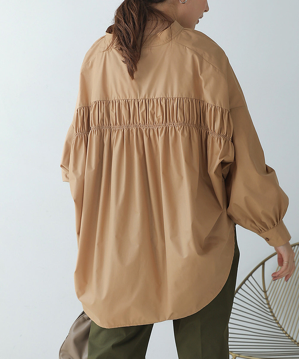 スキッパーバックギャザーシャツ