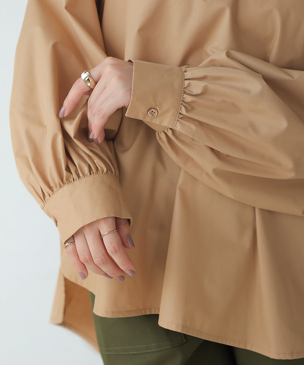 スキッパーバックギャザーシャツ