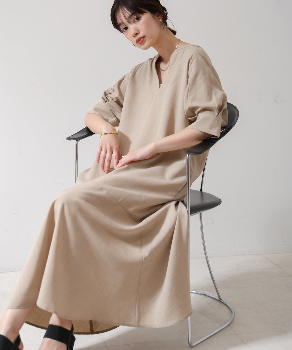 【WEB限定】麻ライクキーネックワンピース