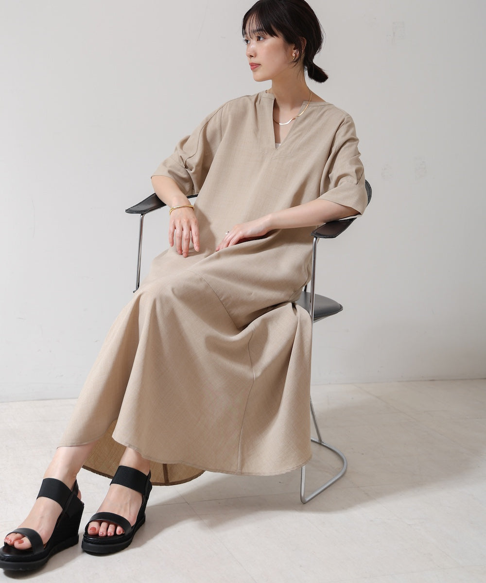 【WEB限定】麻ライクキーネックワンピース