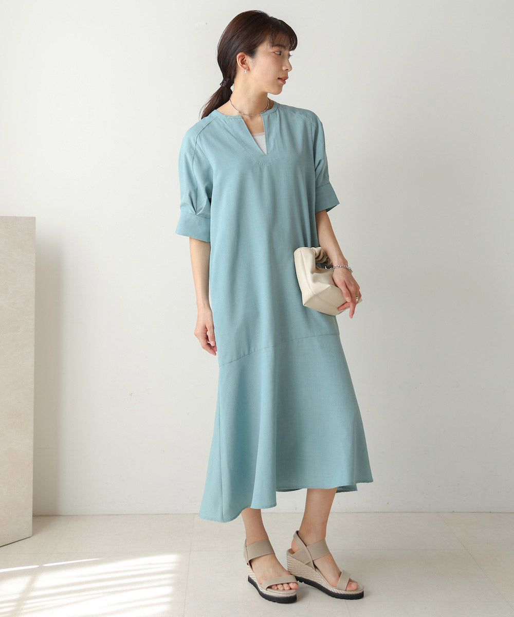 【WEB限定】麻ライクキーネックワンピース