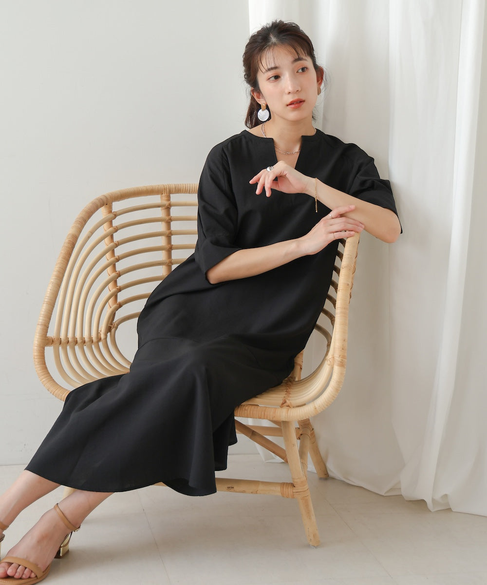 【WEB限定】麻ライクキーネックワンピース