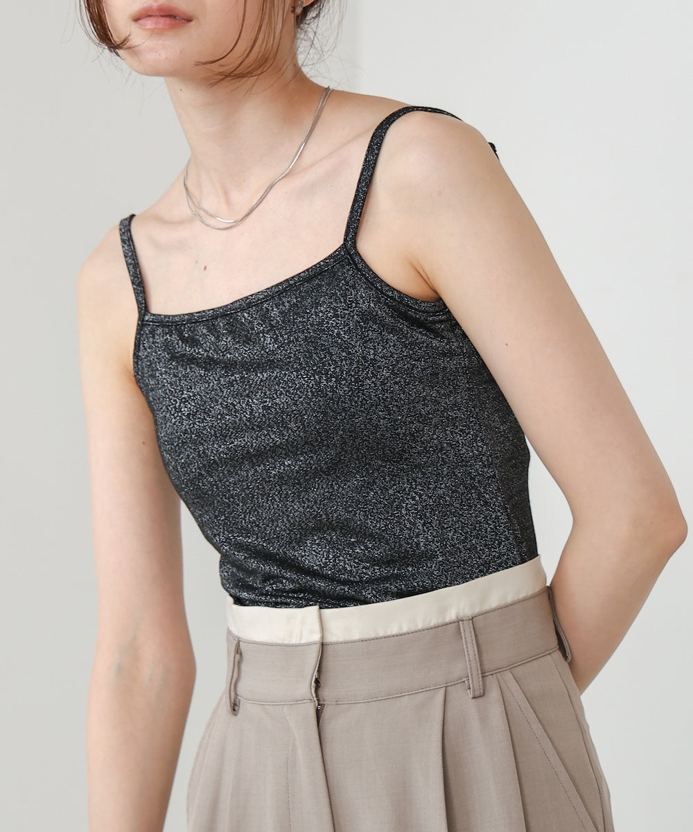 水光ラメカップ付きキャミソール
