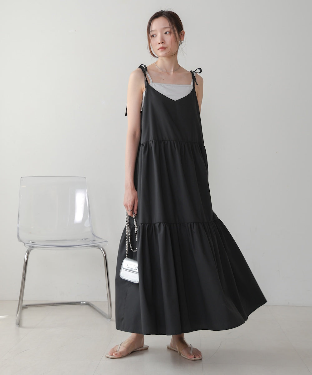 水光ラメカップ付きキャミソール