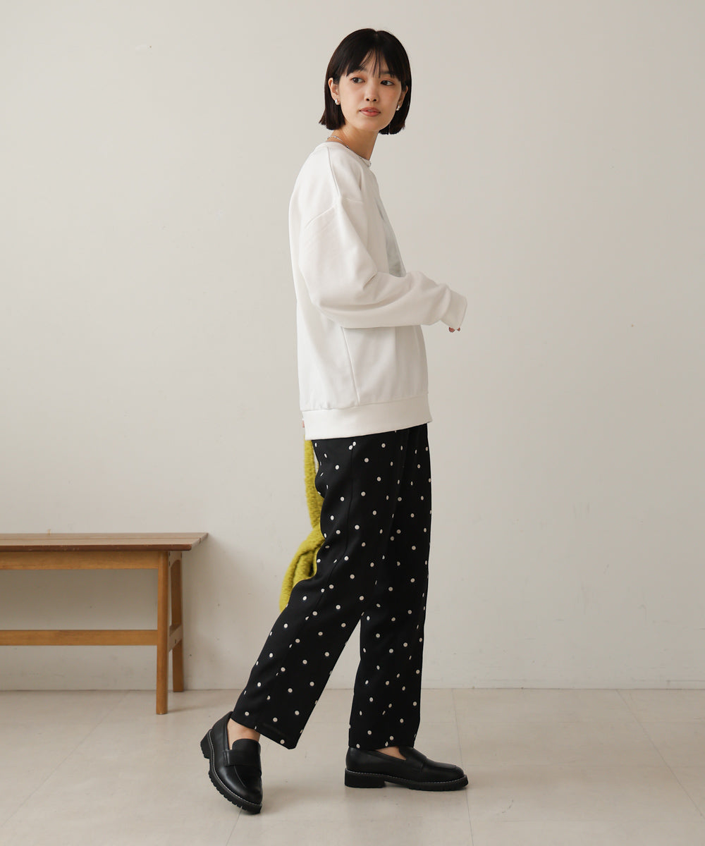 箔プリント裏毛プルオーバー