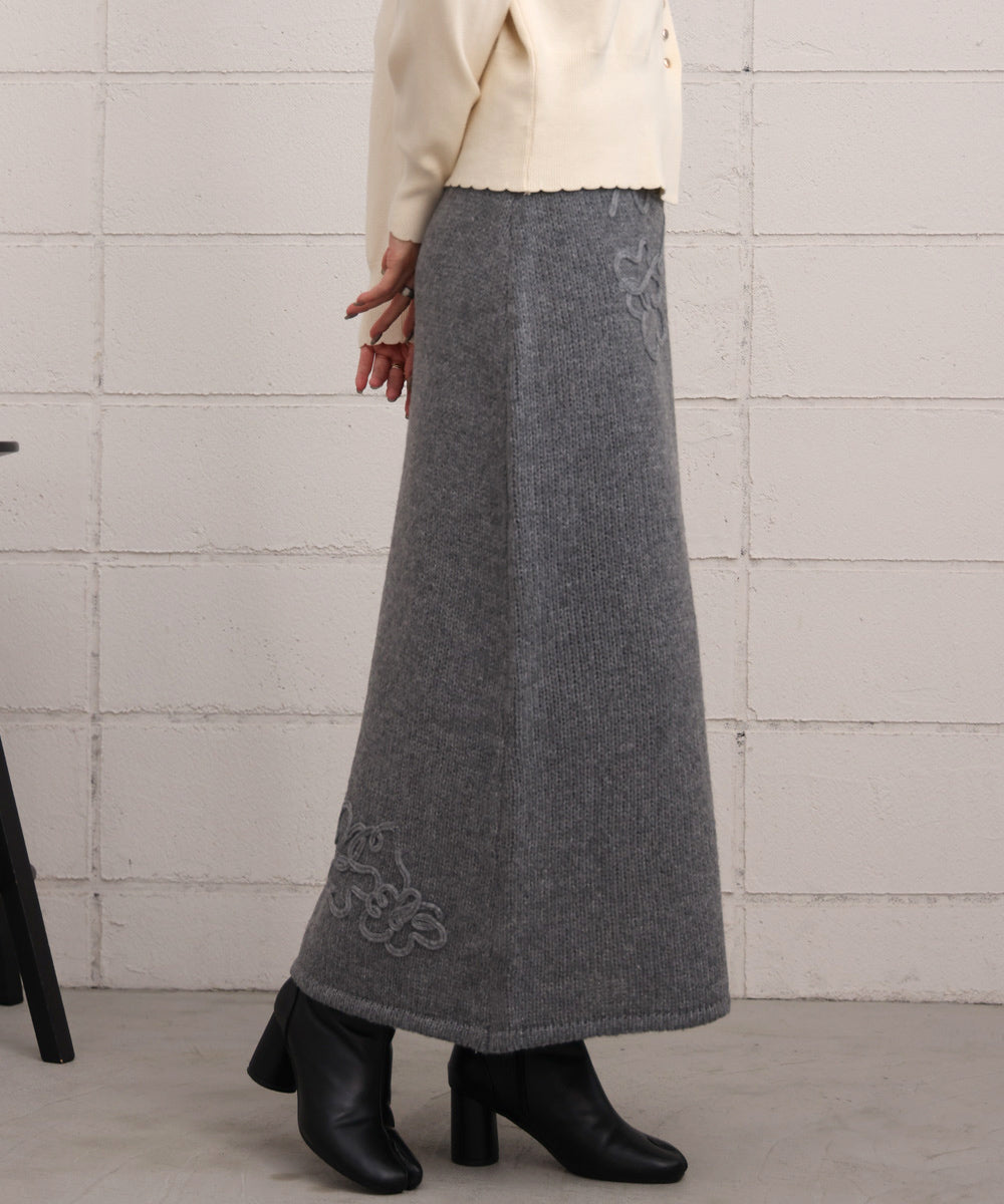 ウールライクフラワー刺繍スカート