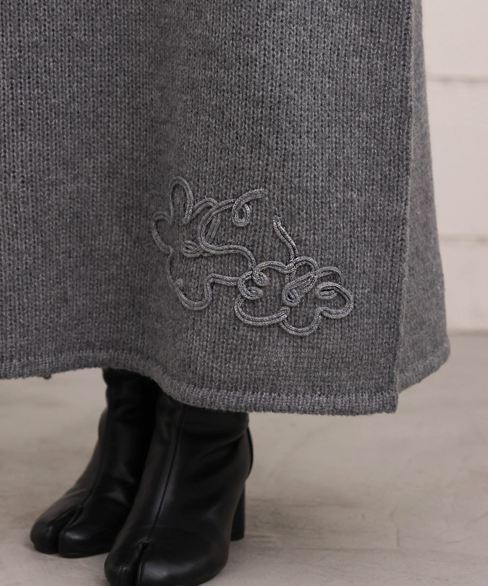 ウールライクフラワー刺繍スカート