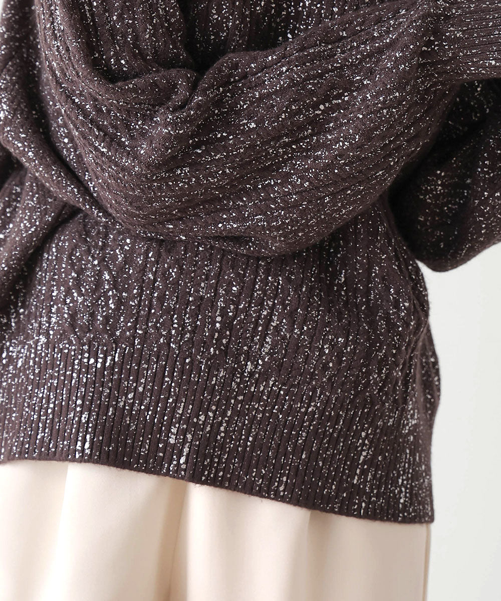 箔プリントスリットネックニットプル