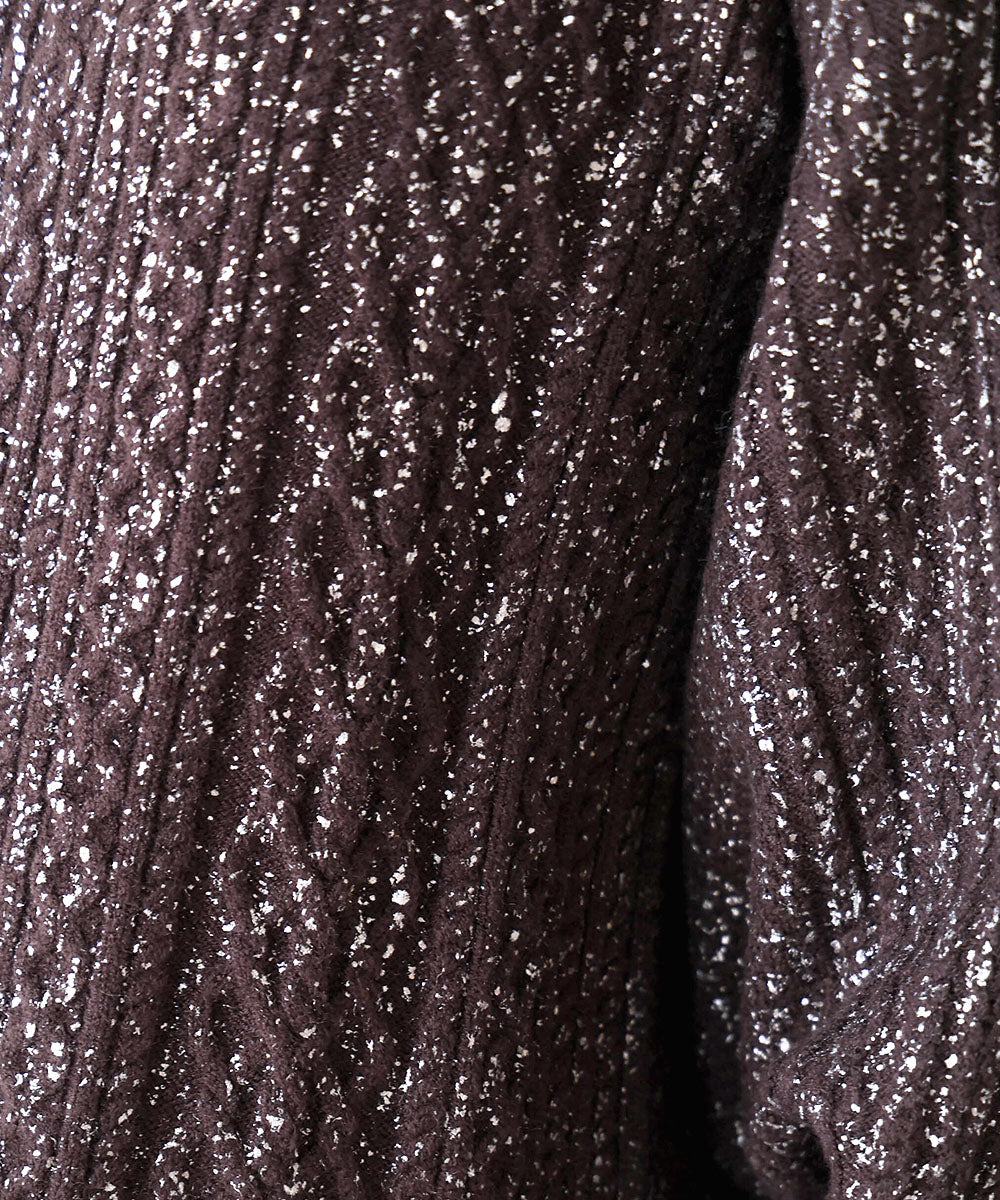 箔プリントスリットネックニットプル