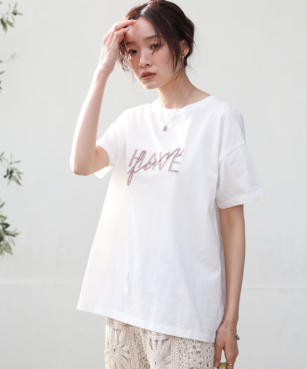 ロゴ刺繍デザインTシャツ