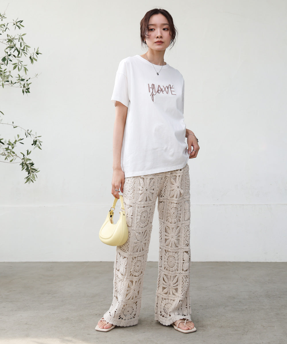 ロゴ刺繍デザインTシャツ