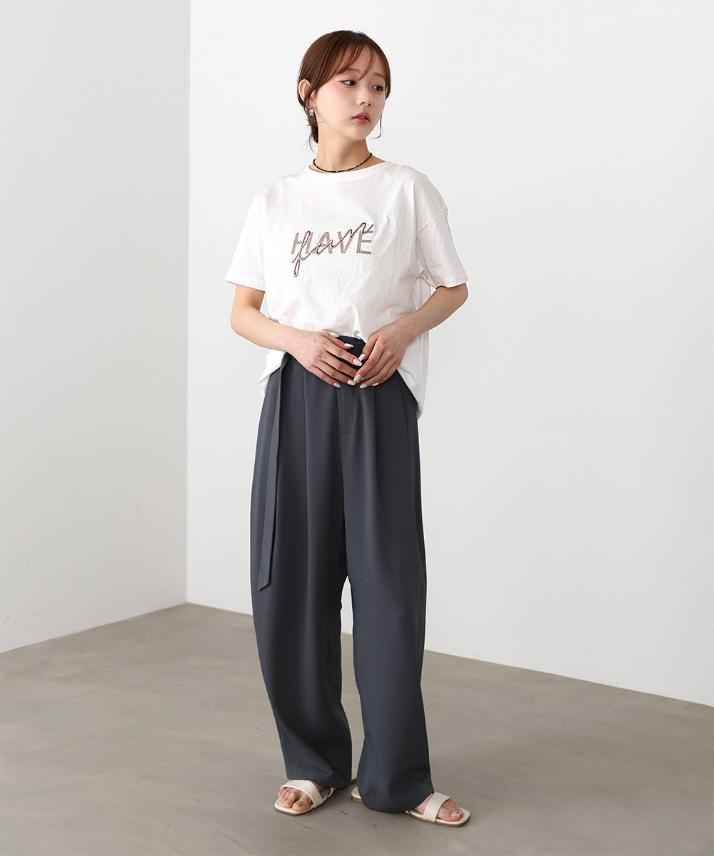 ロゴ刺繍デザインTシャツ