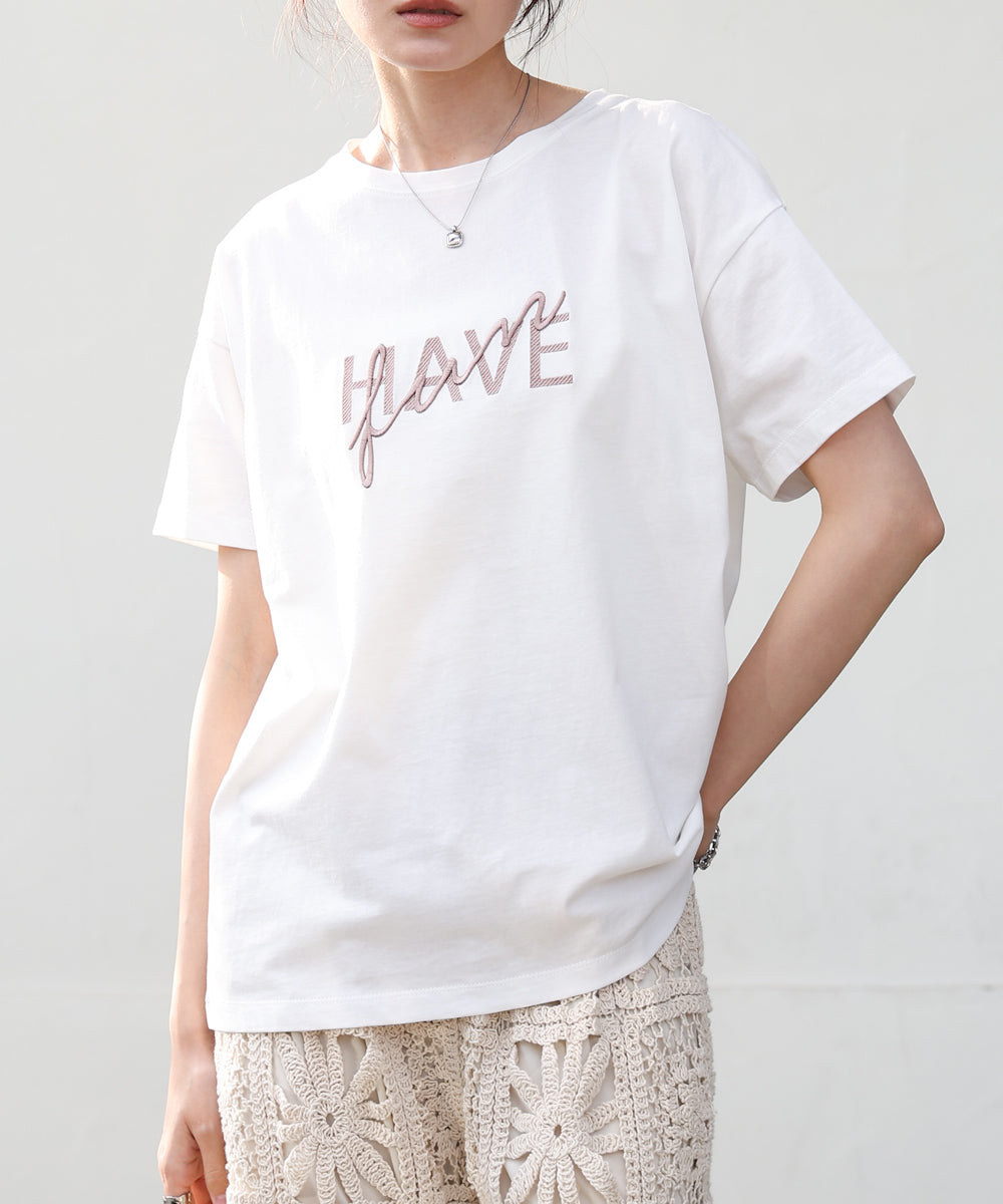 ロゴ刺繍デザインTシャツ