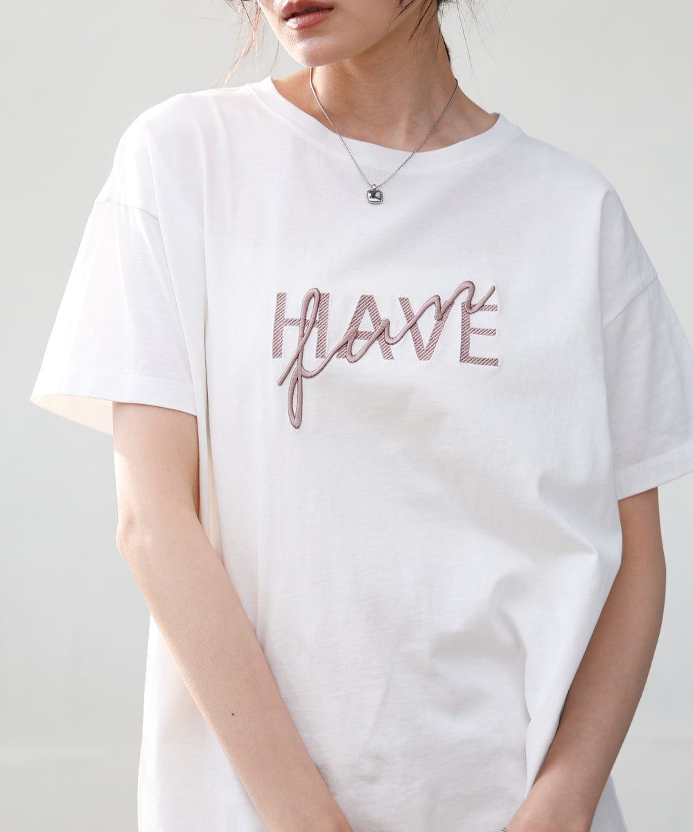 ロゴ刺繍デザインTシャツ