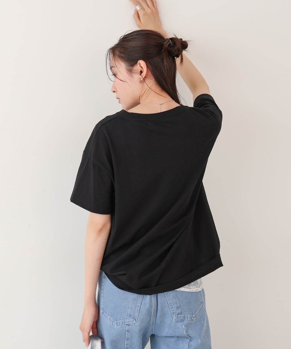 ロゴ刺繍デザインTシャツ