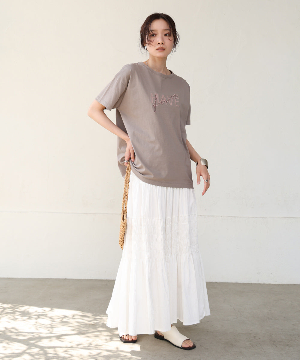 ロゴ刺繍デザインTシャツ