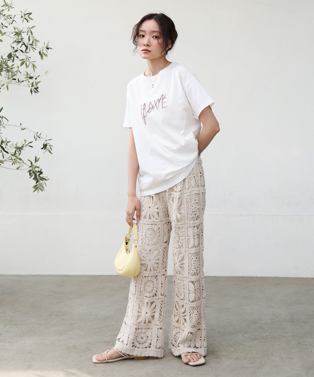 ロゴ刺繍デザインTシャツ