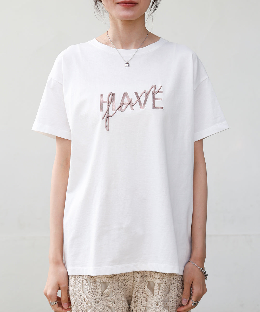 ロゴ刺繍デザインTシャツ