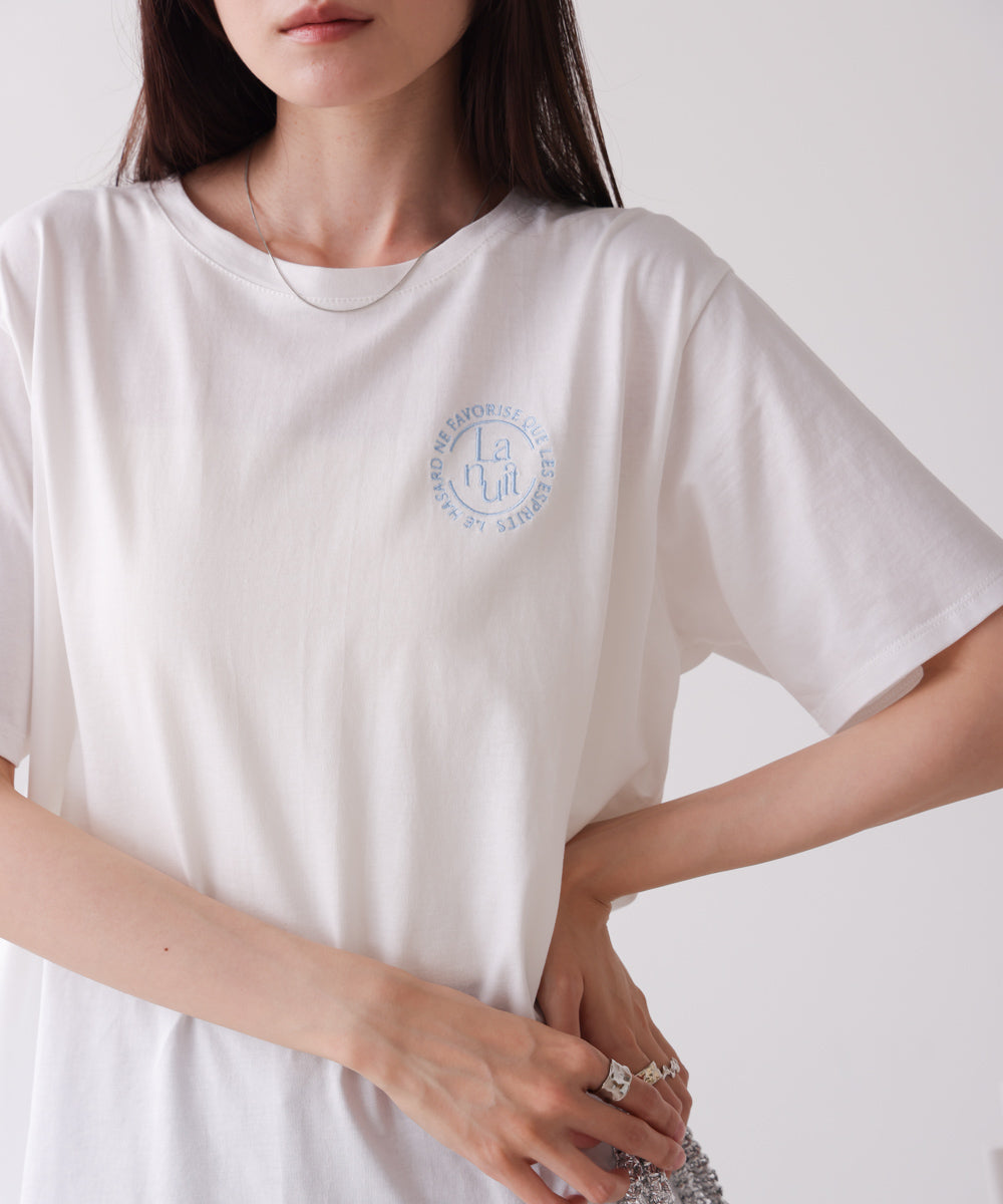 バックロゴ刺繍Tシャツ