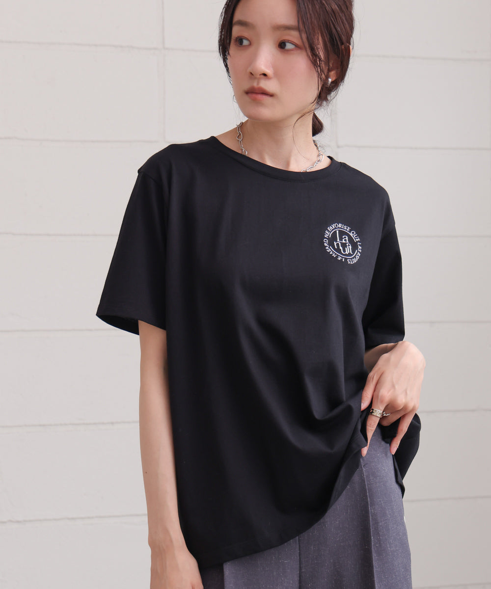 バックロゴ刺繍Tシャツ