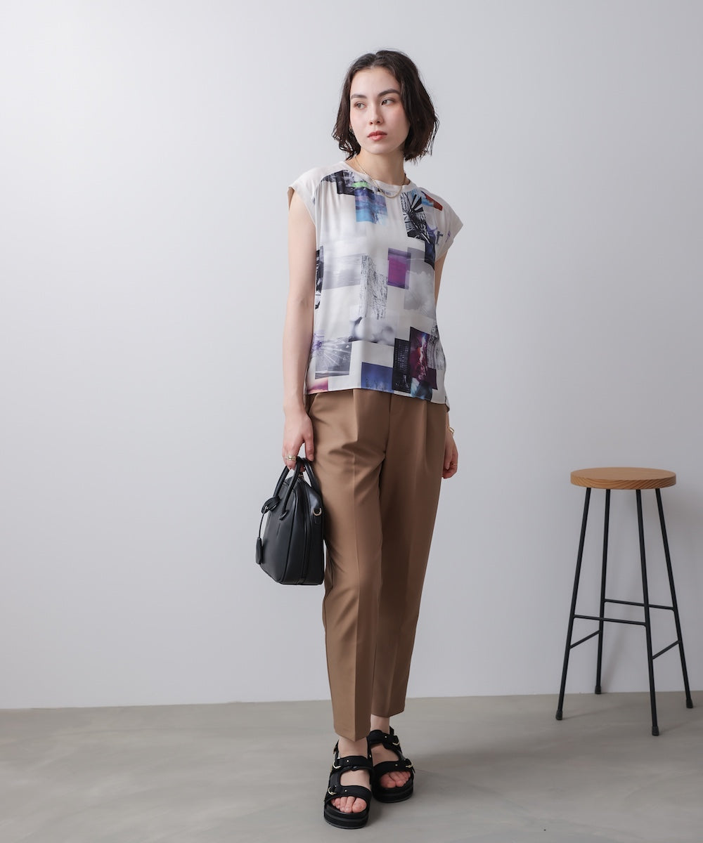 水彩ペイント柄ノースリプルオーバー