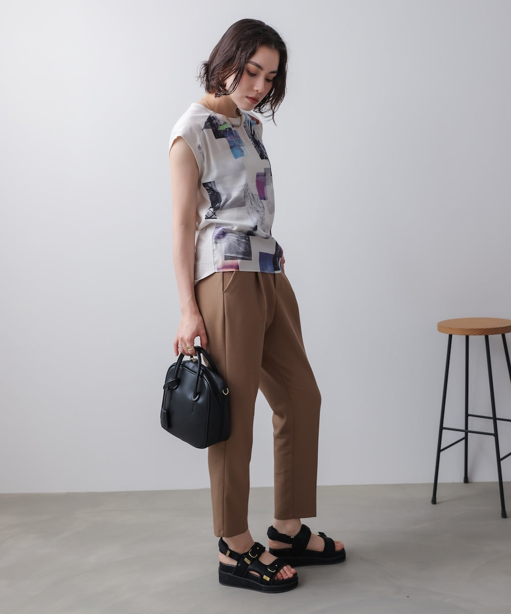 水彩ペイント柄ノースリプルオーバー