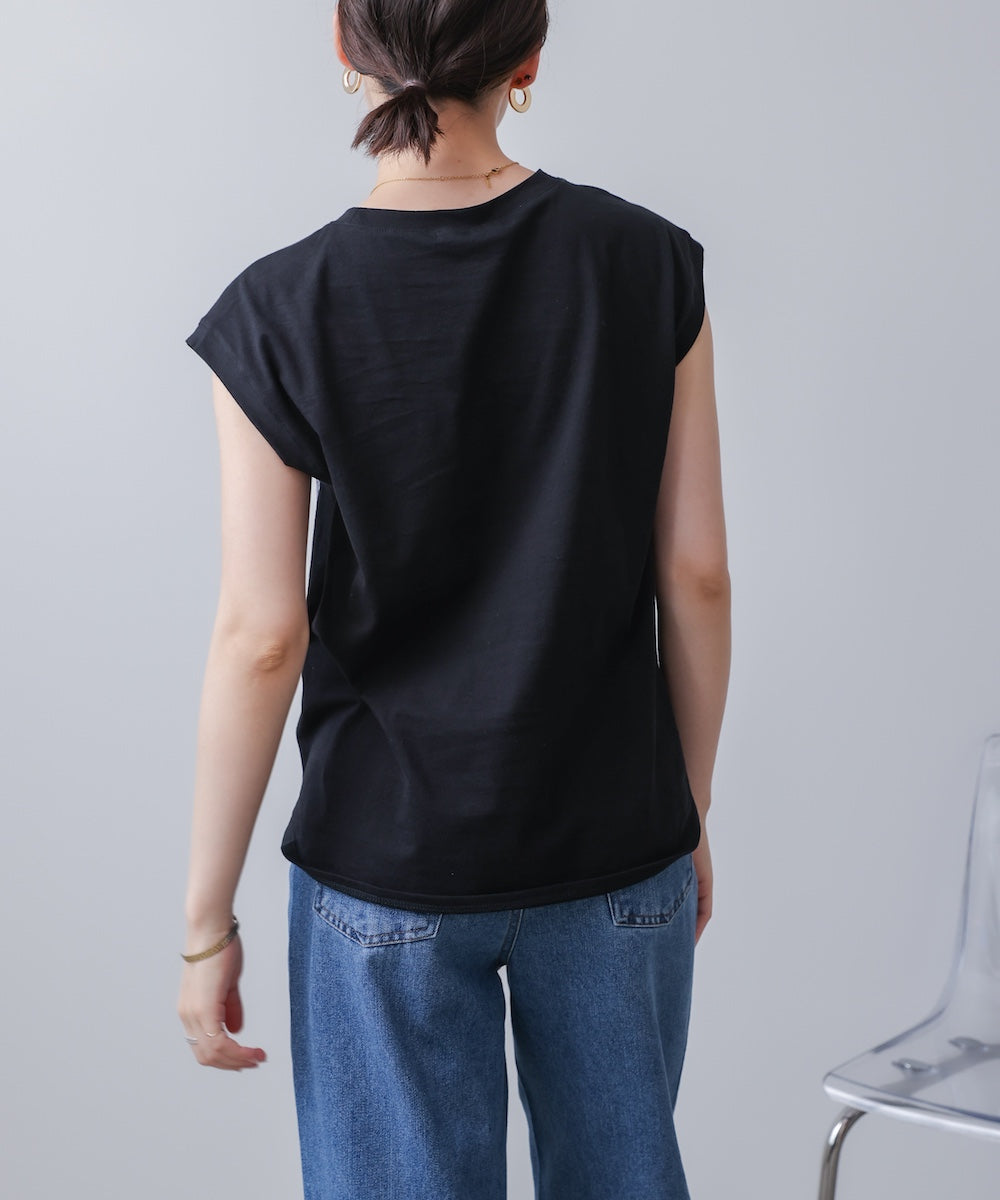 水彩ペイント柄ノースリプルオーバー