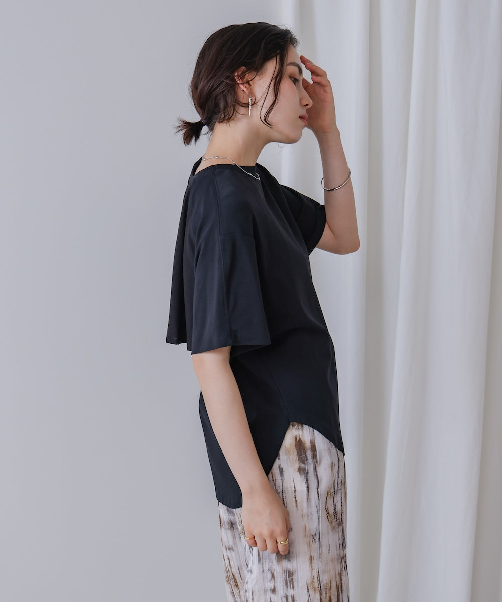 異素材バックフリルプルオーバー