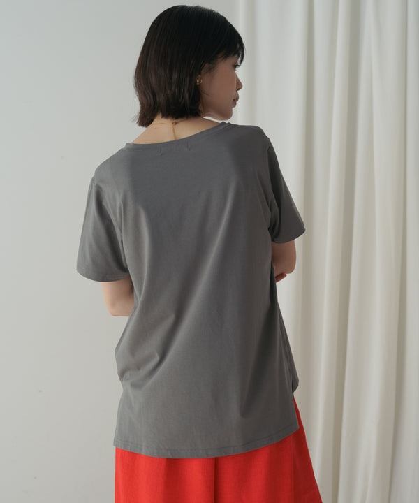 カラーロゴプリントTシャツ