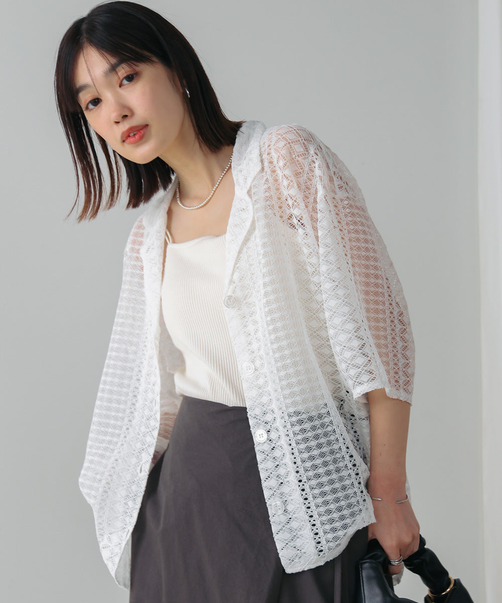 幾何学柄レース半袖シャツ