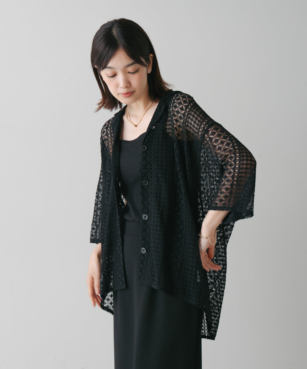 幾何学柄レース半袖シャツ