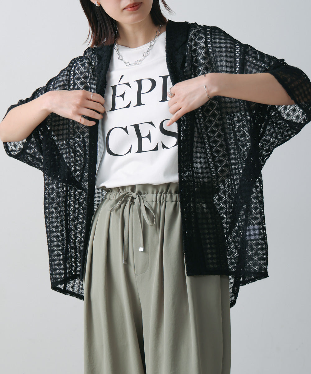 幾何学柄レース半袖シャツ