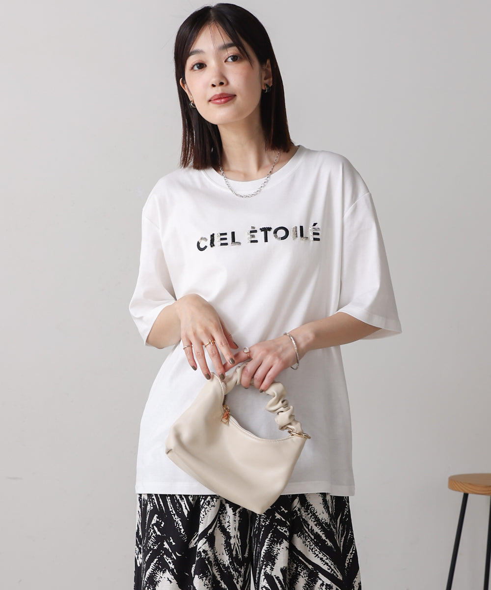 コンパクトスムースビーズ刺繍ロゴTシャツ