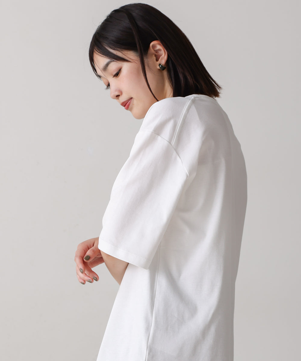 コンパクトスムースビーズ刺繍ロゴTシャツ