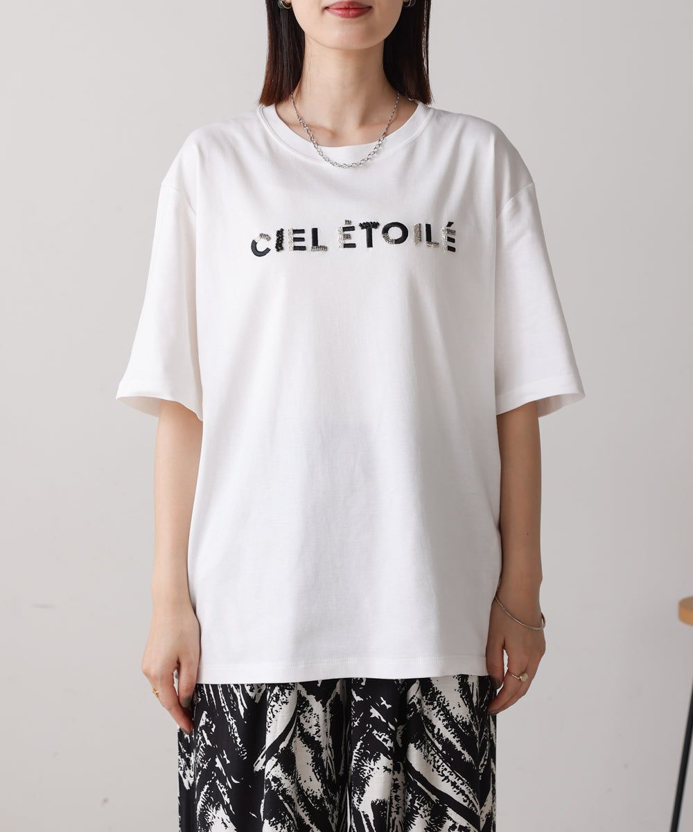 コンパクトスムースビーズ刺繍ロゴTシャツ