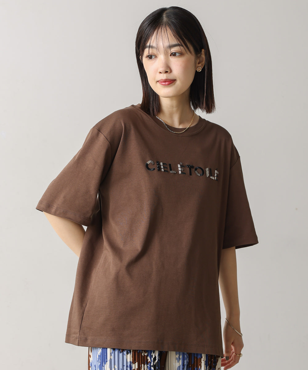 コンパクトスムースビーズ刺繍ロゴTシャツ