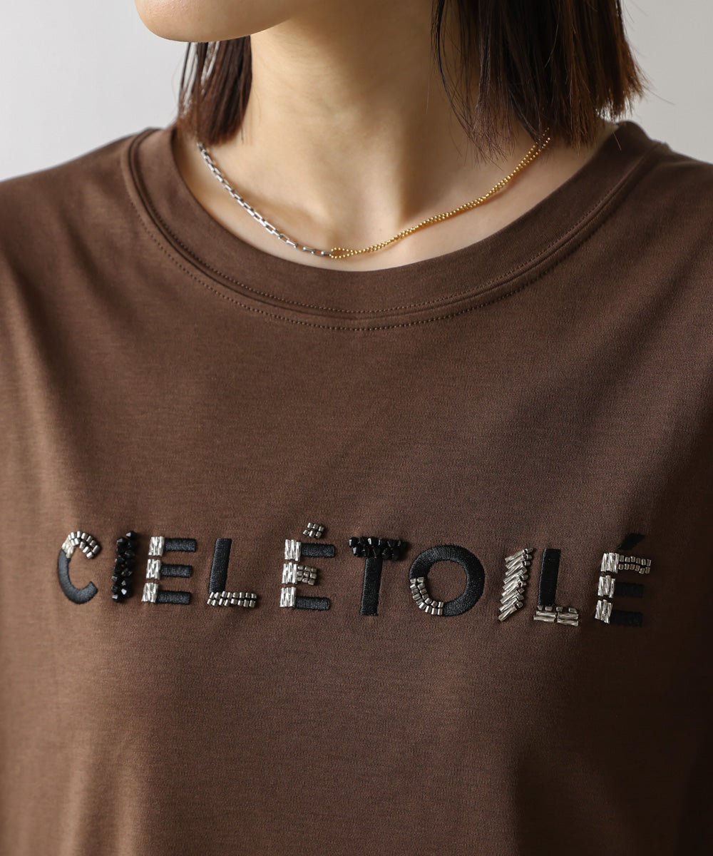 コンパクトスムースビーズ刺繍ロゴTシャツ
