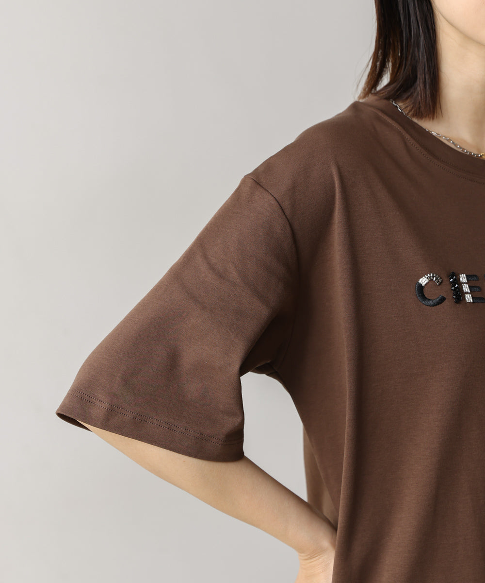 コンパクトスムースビーズ刺繍ロゴTシャツ